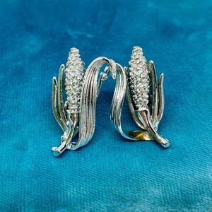 1960’s Cattails Earrings in Silvertone, Unsigned